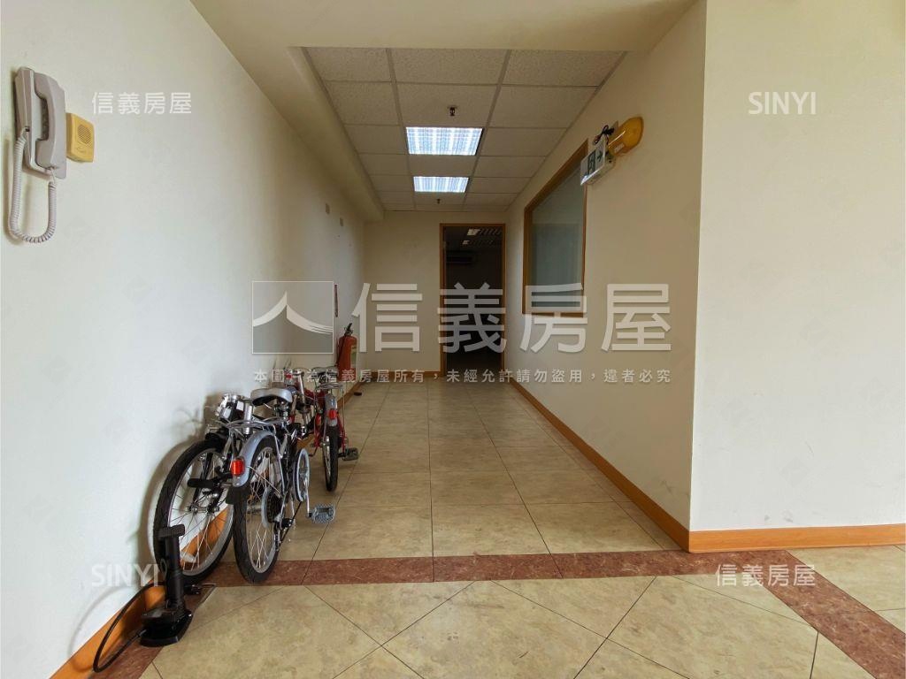 四維路百坪辦公室房屋室內格局與周邊環境