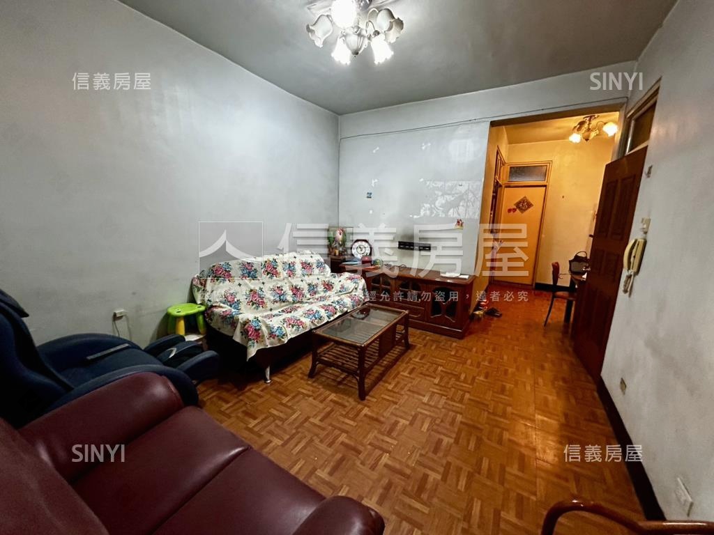 成功小資美寓三樓房屋室內格局與周邊環境