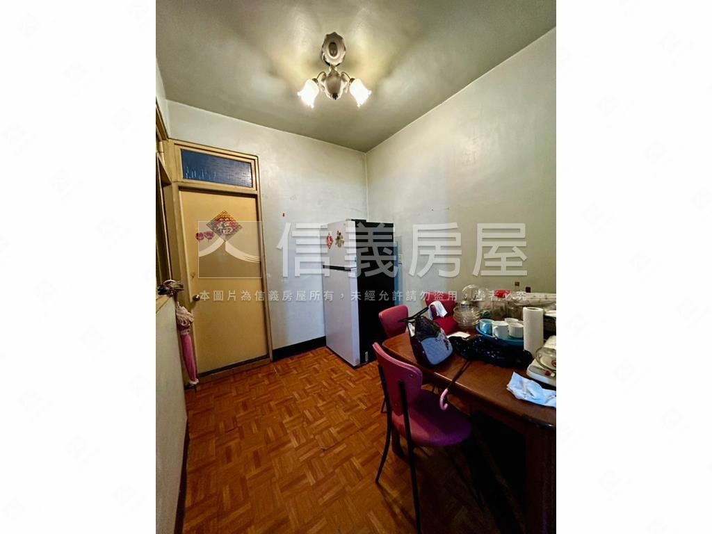 成功小資美寓三樓房屋室內格局與周邊環境