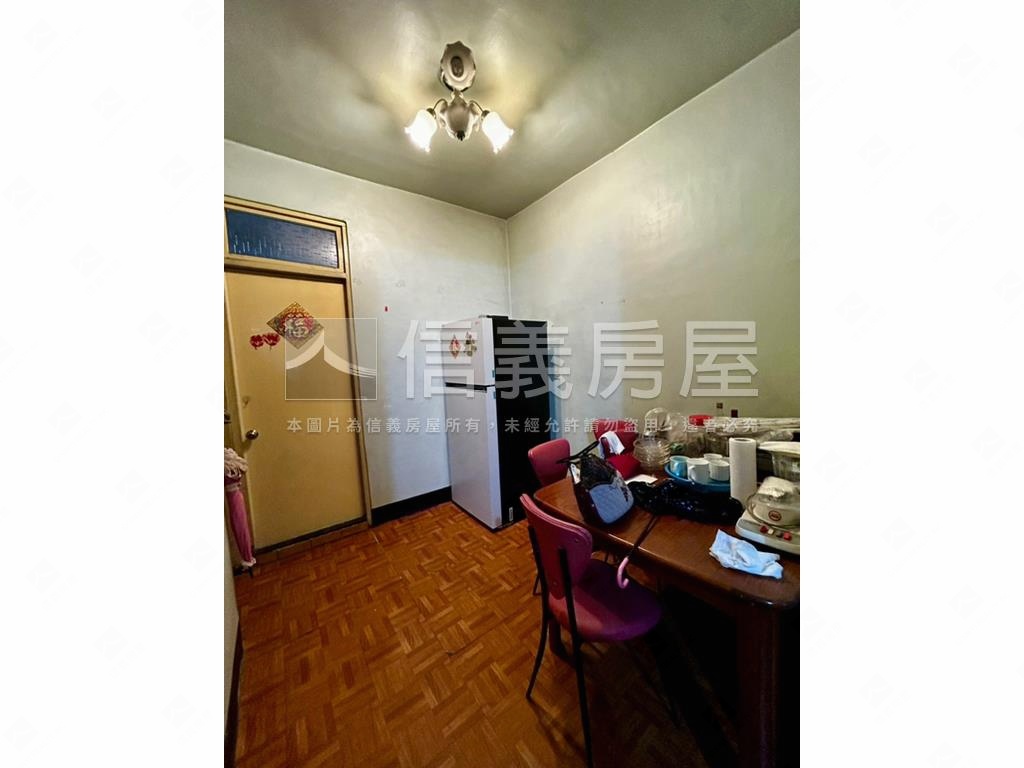 成功小資美寓三樓房屋室內格局與周邊環境