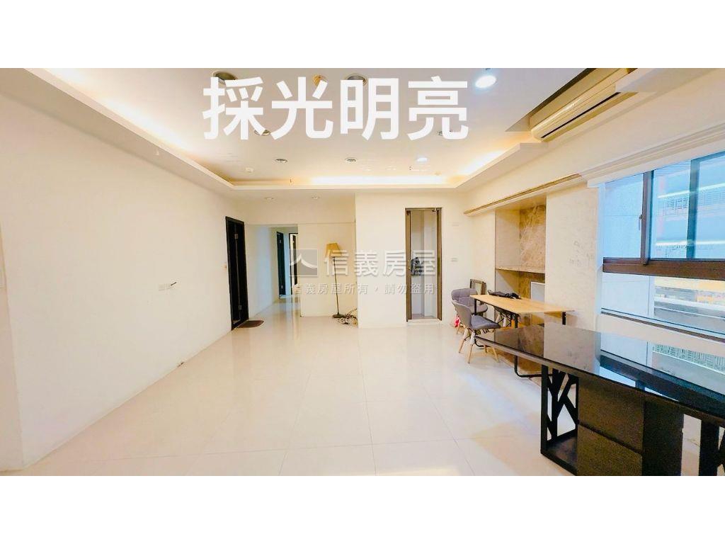 ★新接巨蛋★平面車位房屋室內格局與周邊環境