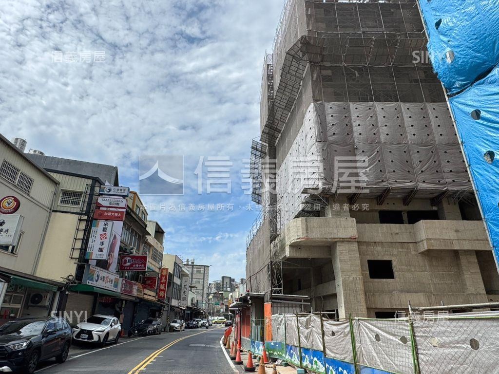 鴻奕世紀享３房房屋室內格局與周邊環境
