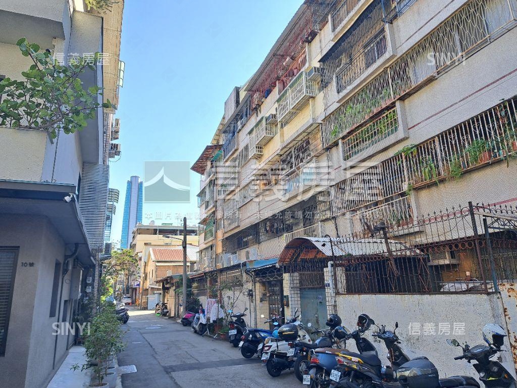 向上市場收租６套房房屋室內格局與周邊環境