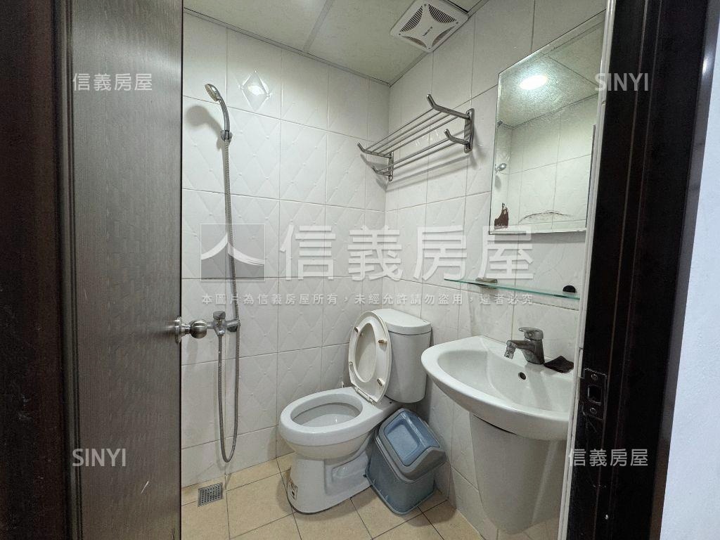 向上市場收租６套房房屋室內格局與周邊環境