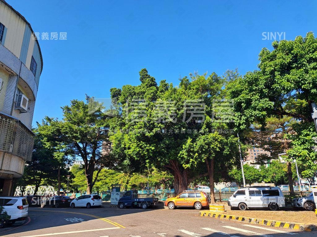 向上市場收租６套房房屋室內格局與周邊環境