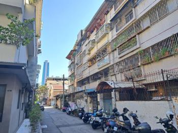 向上市場收租６套房