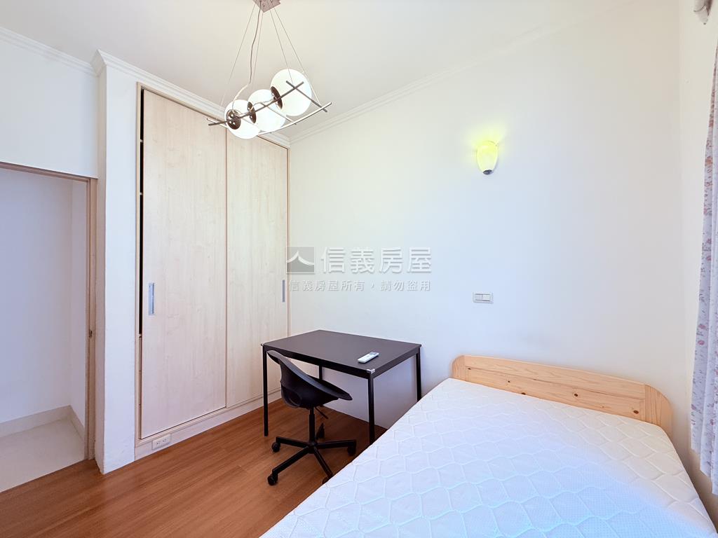 在莒新村次頂採光三房美屋房屋室內格局與周邊環境