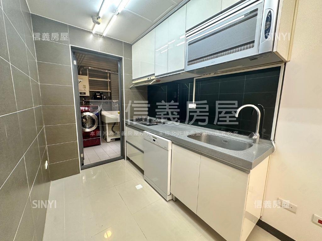 有朋之里近頭湖高樓２房房屋室內格局與周邊環境