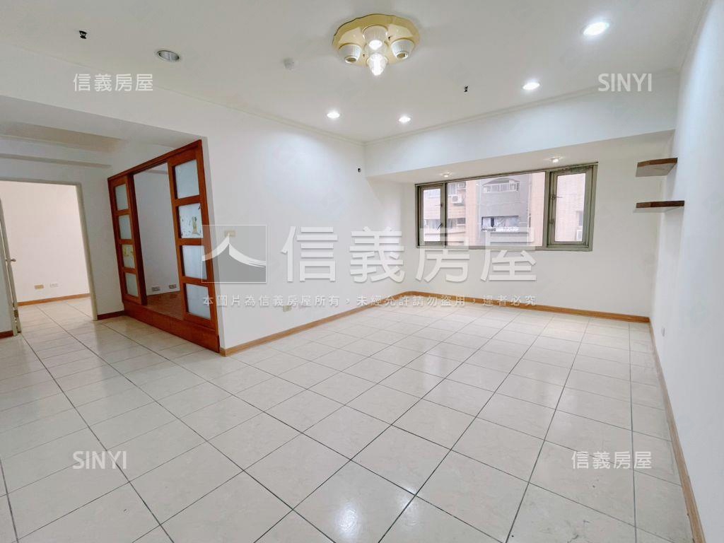 中央新村希望之河美三房房屋室內格局與周邊環境