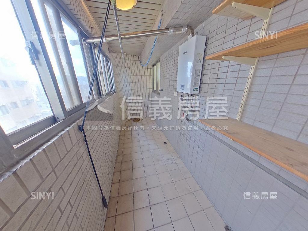 中央新村希望之河美三房房屋室內格局與周邊環境