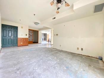 專任都會名廈兩房七車位