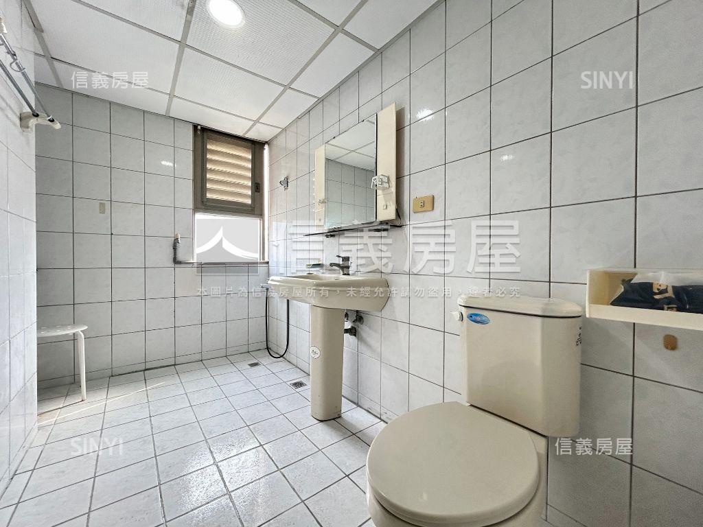 南屯低總價三房車位首選房屋室內格局與周邊環境