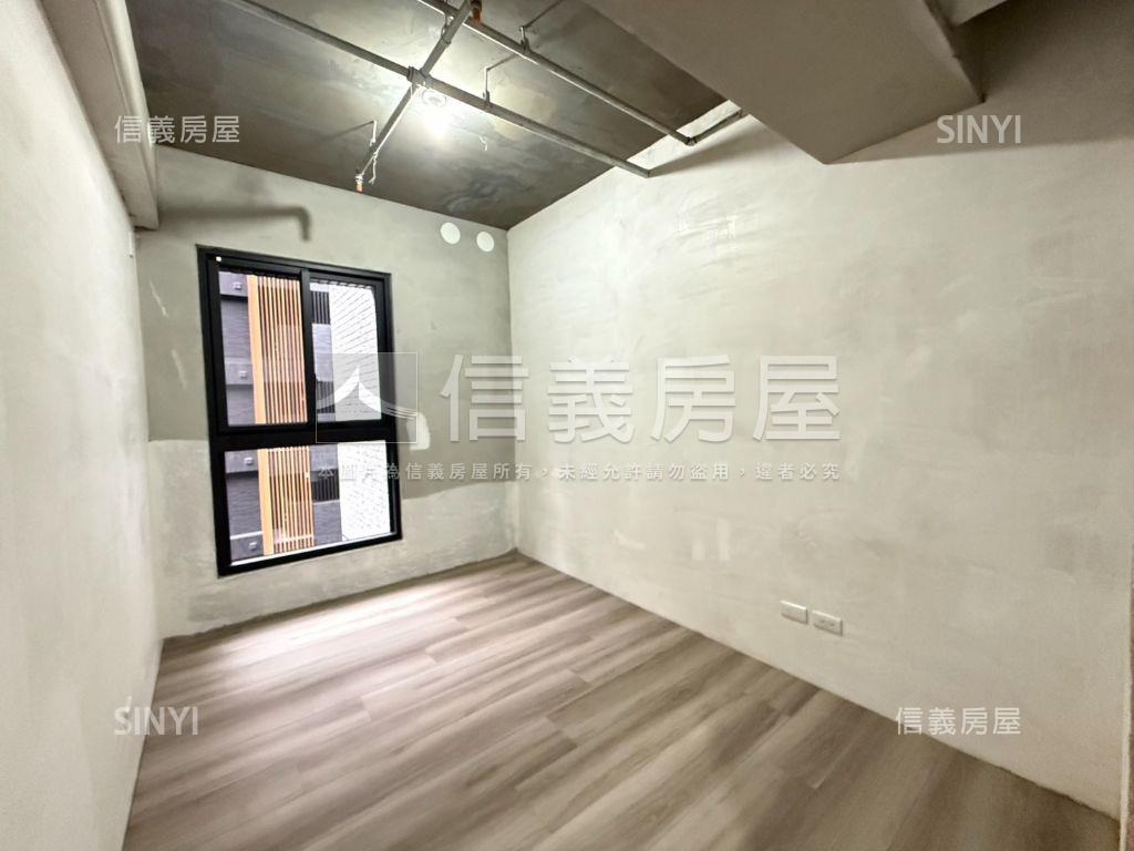 昭揚大河院三房車位房屋室內格局與周邊環境