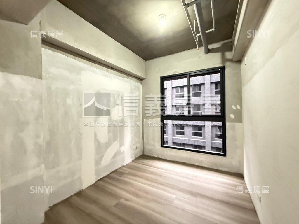 昭揚大河院三房車位房屋室內格局與周邊環境