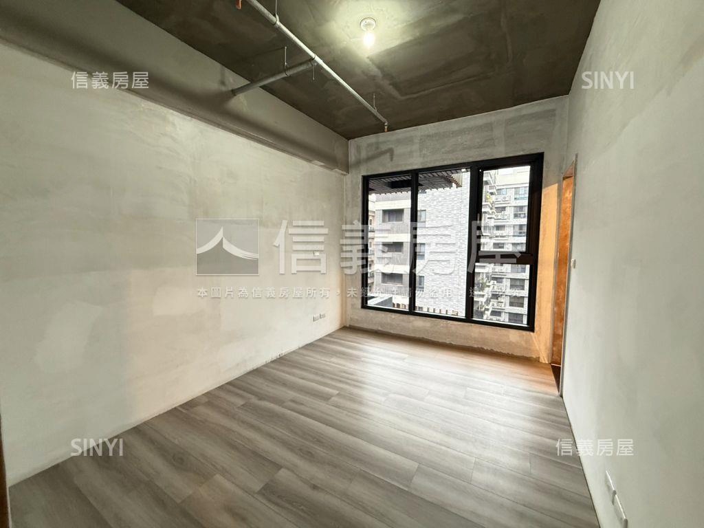 昭揚大河院三房車位房屋室內格局與周邊環境