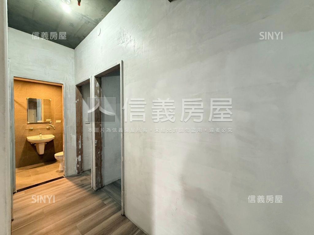 昭揚大河院三房車位房屋室內格局與周邊環境