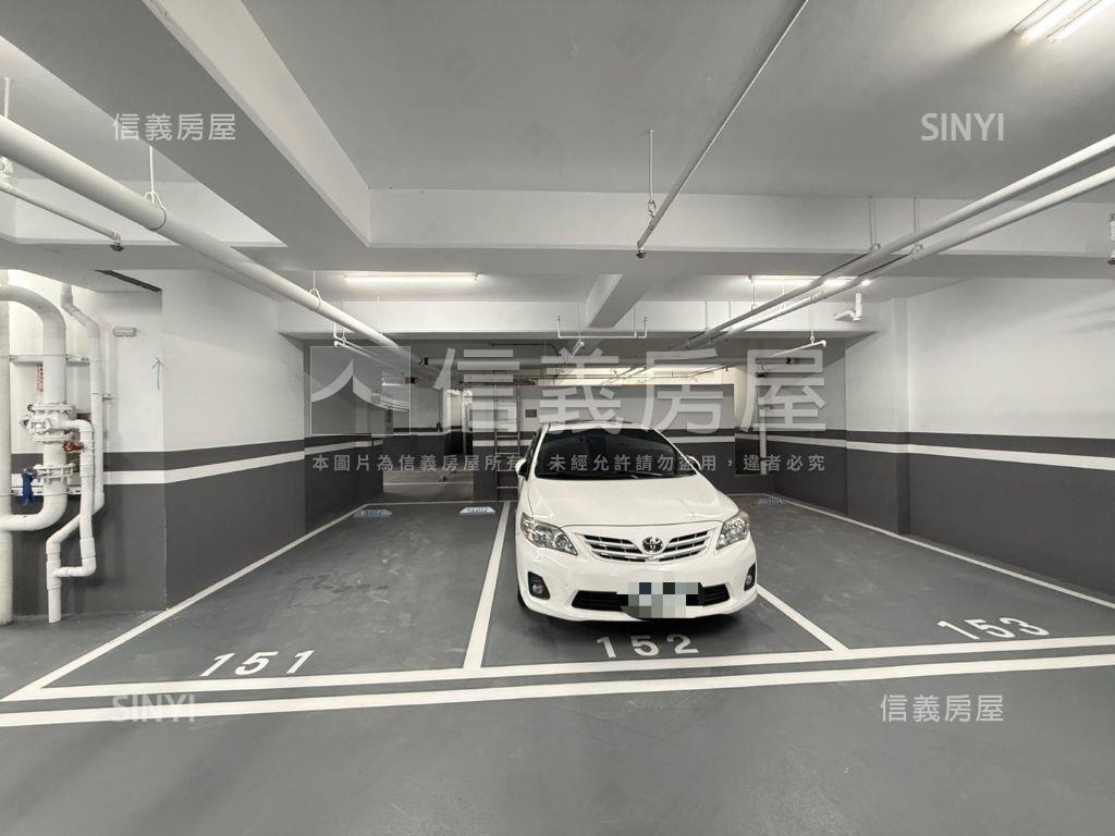 昭揚大河院三房車位房屋室內格局與周邊環境