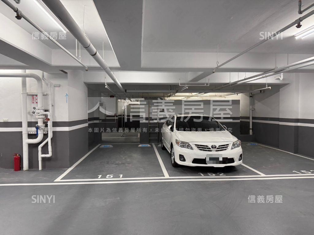 昭揚大河院三房車位房屋室內格局與周邊環境