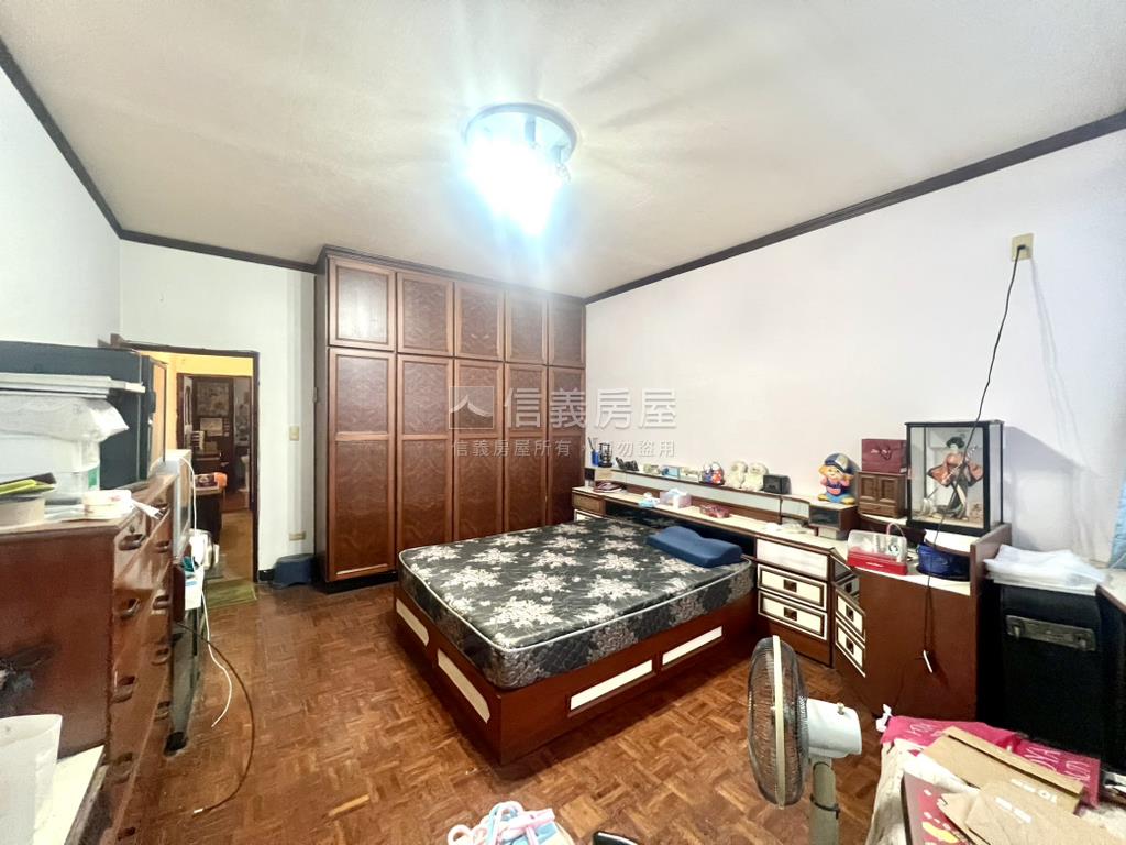 東區裕農孝親透天房屋室內格局與周邊環境