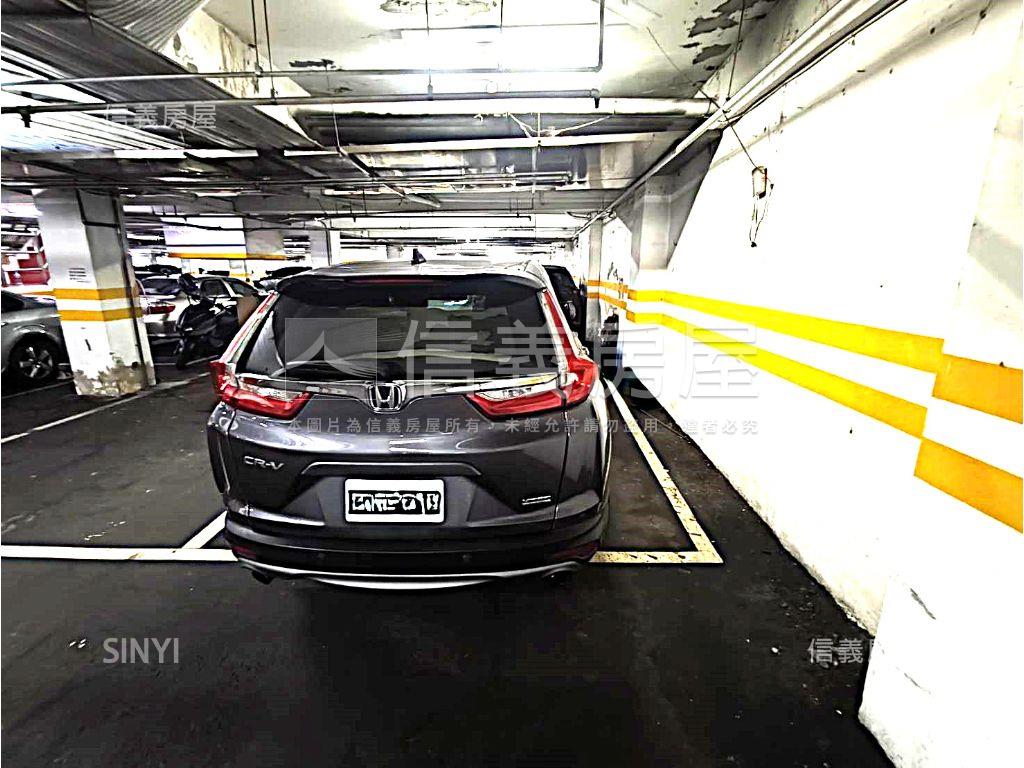 喜來福坡平大車位房屋室內格局與周邊環境