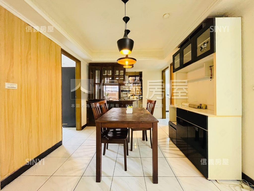 大自然三房車位稀有釋出房屋室內格局與周邊環境