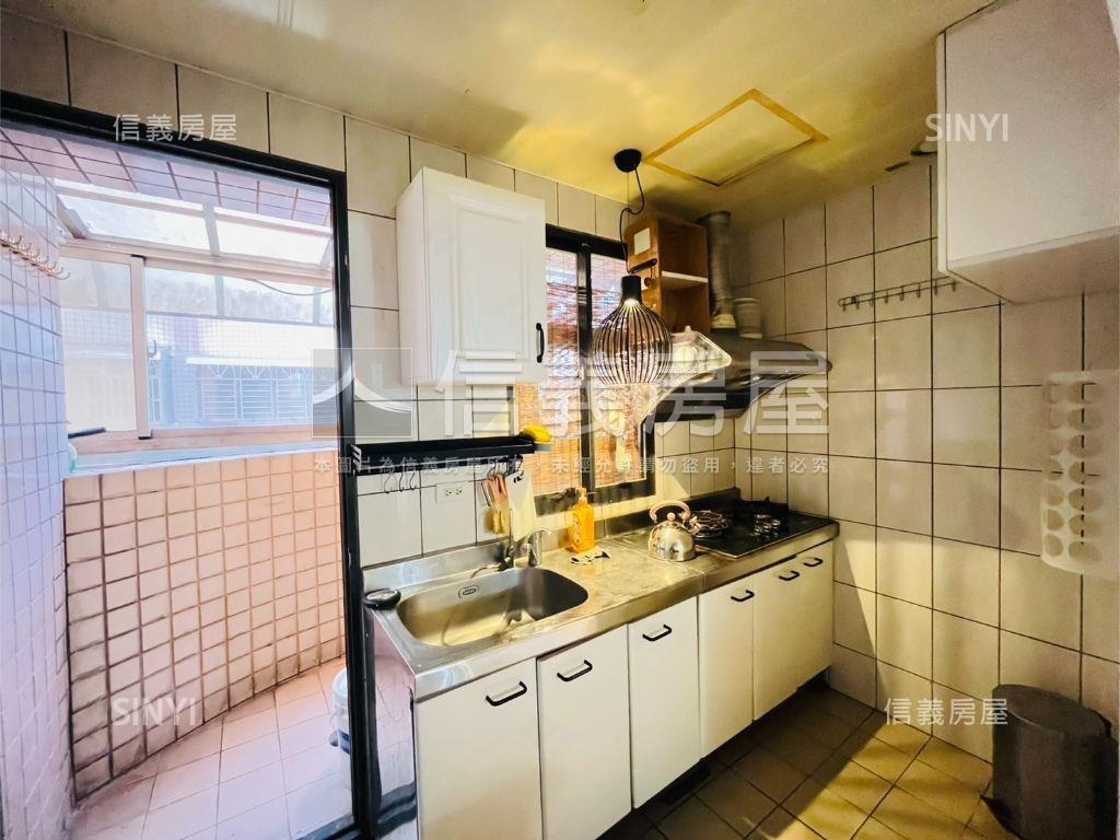 大自然三房車位稀有釋出房屋室內格局與周邊環境