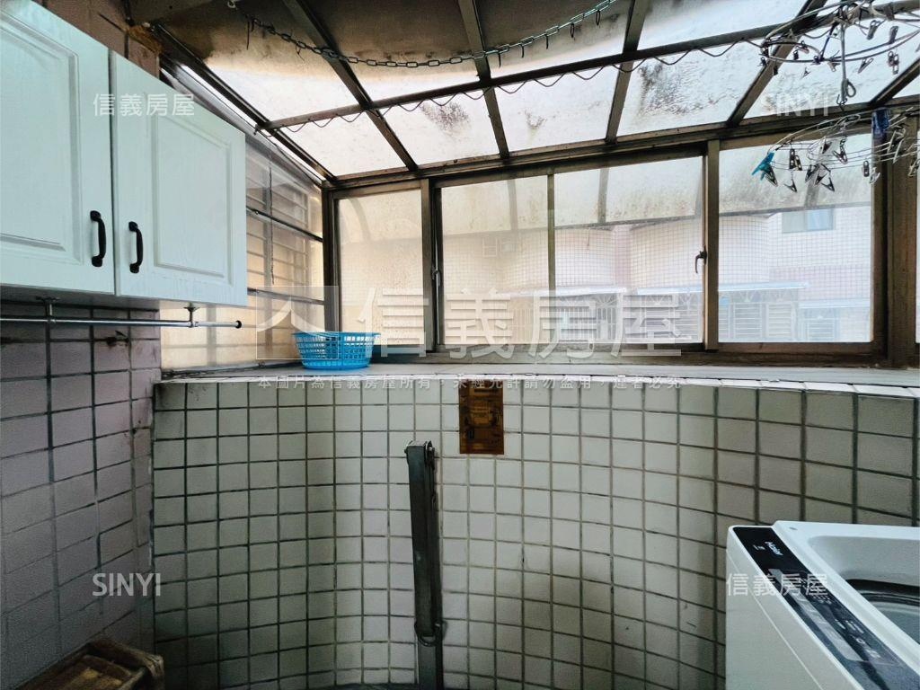 大自然三房車位稀有釋出房屋室內格局與周邊環境