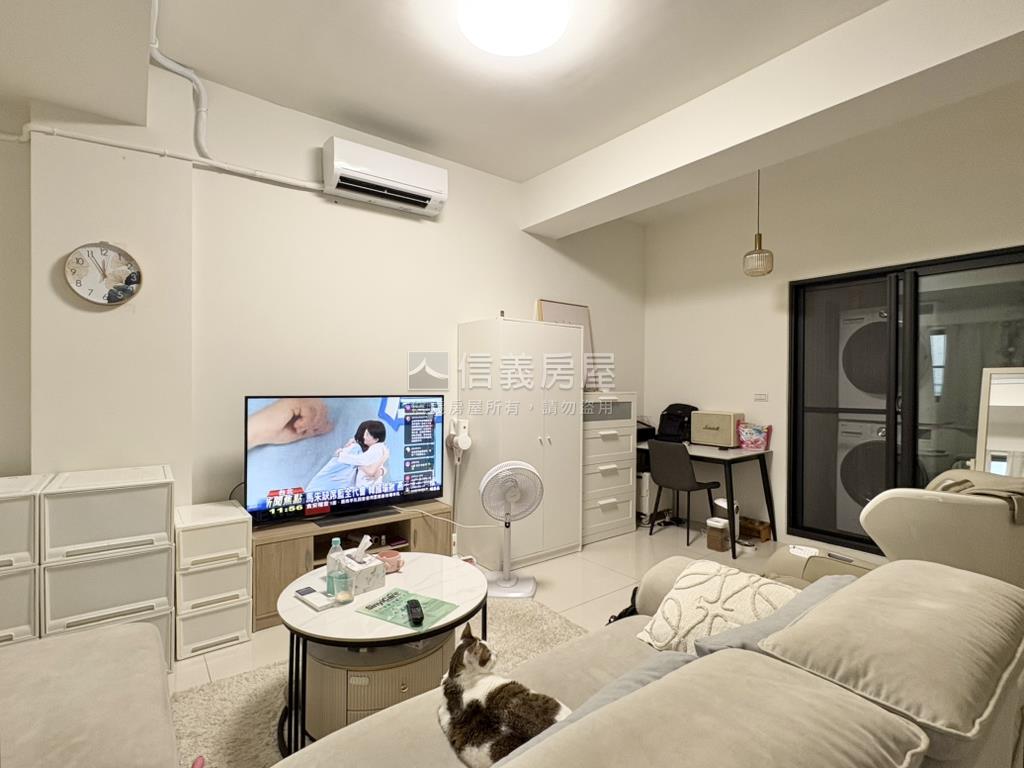 東區輕屋齡好成家面寬車墅房屋室內格局與周邊環境