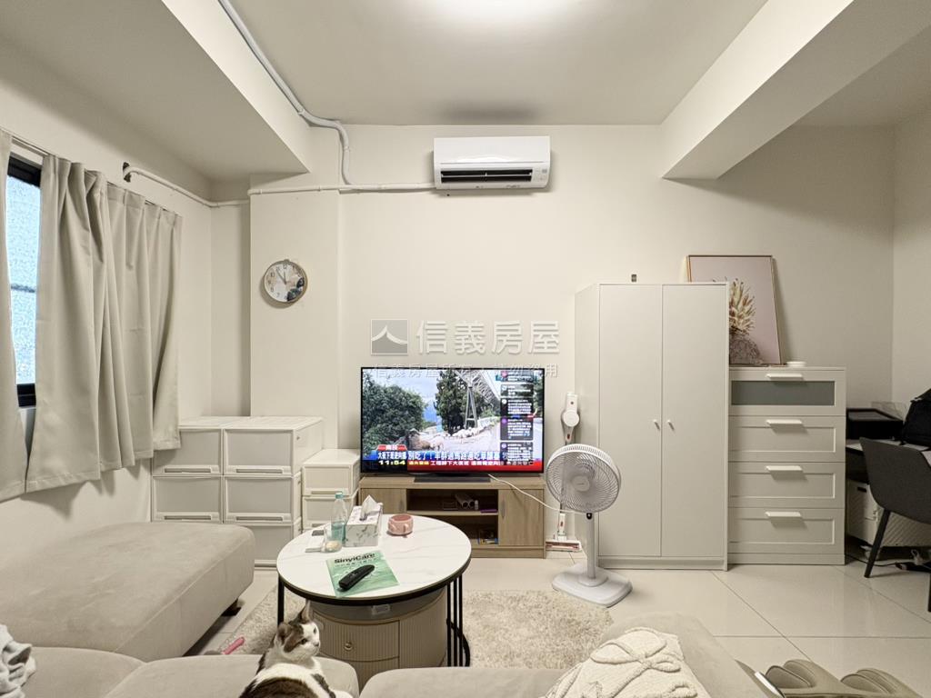 東區輕屋齡好成家面寬車墅房屋室內格局與周邊環境