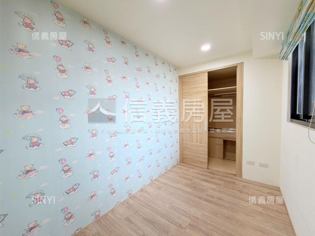 康橋三房雙平面車位房屋室內格局與周邊環境