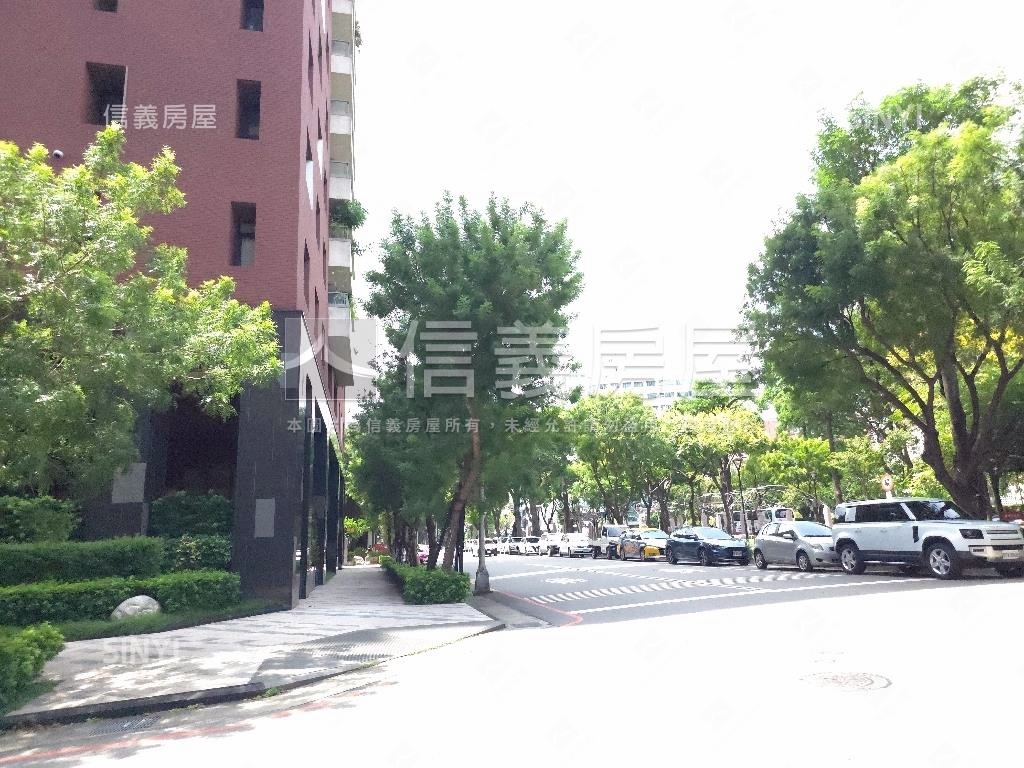 【漢口商圈】稀有百坪商辦房屋室內格局與周邊環境