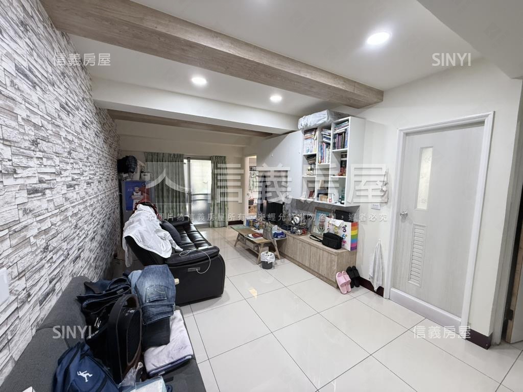 建興學區有陽台２房美寓房屋室內格局與周邊環境