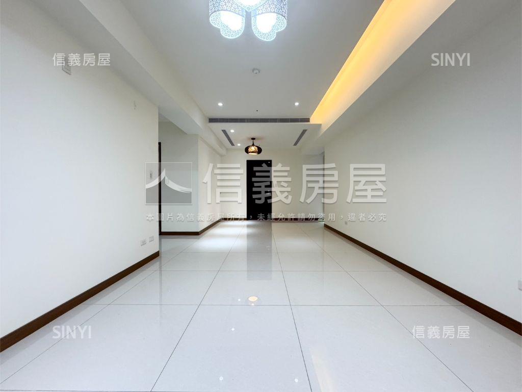 福氣滿盈宏盛２三房雙車位房屋室內格局與周邊環境