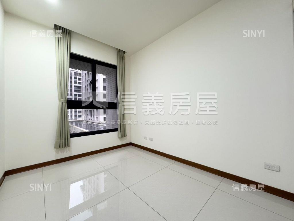 福氣滿盈宏盛２三房雙車位房屋室內格局與周邊環境