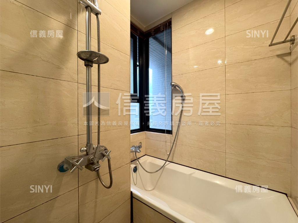 福氣滿盈宏盛２三房雙車位房屋室內格局與周邊環境