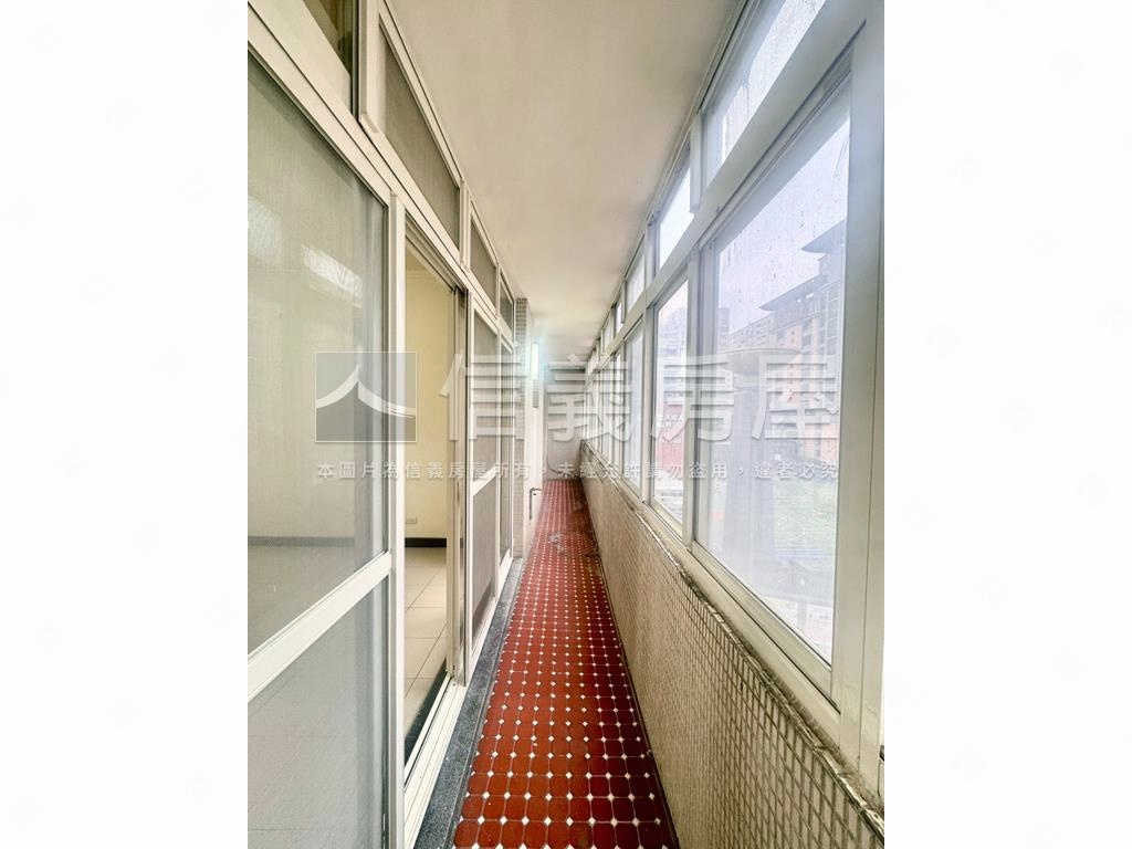 敦小邊間頂加美寓房屋室內格局與周邊環境