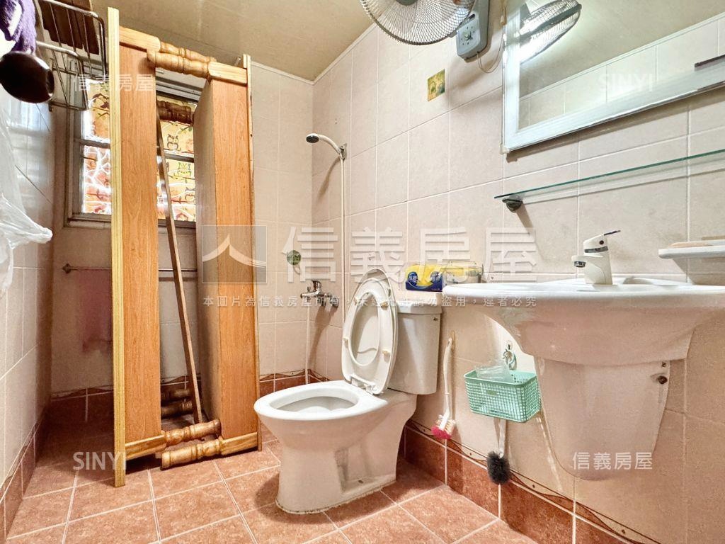 全誠建設採光車墅透天房屋室內格局與周邊環境