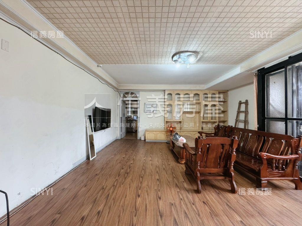 近忠孝夜市美寓房屋室內格局與周邊環境