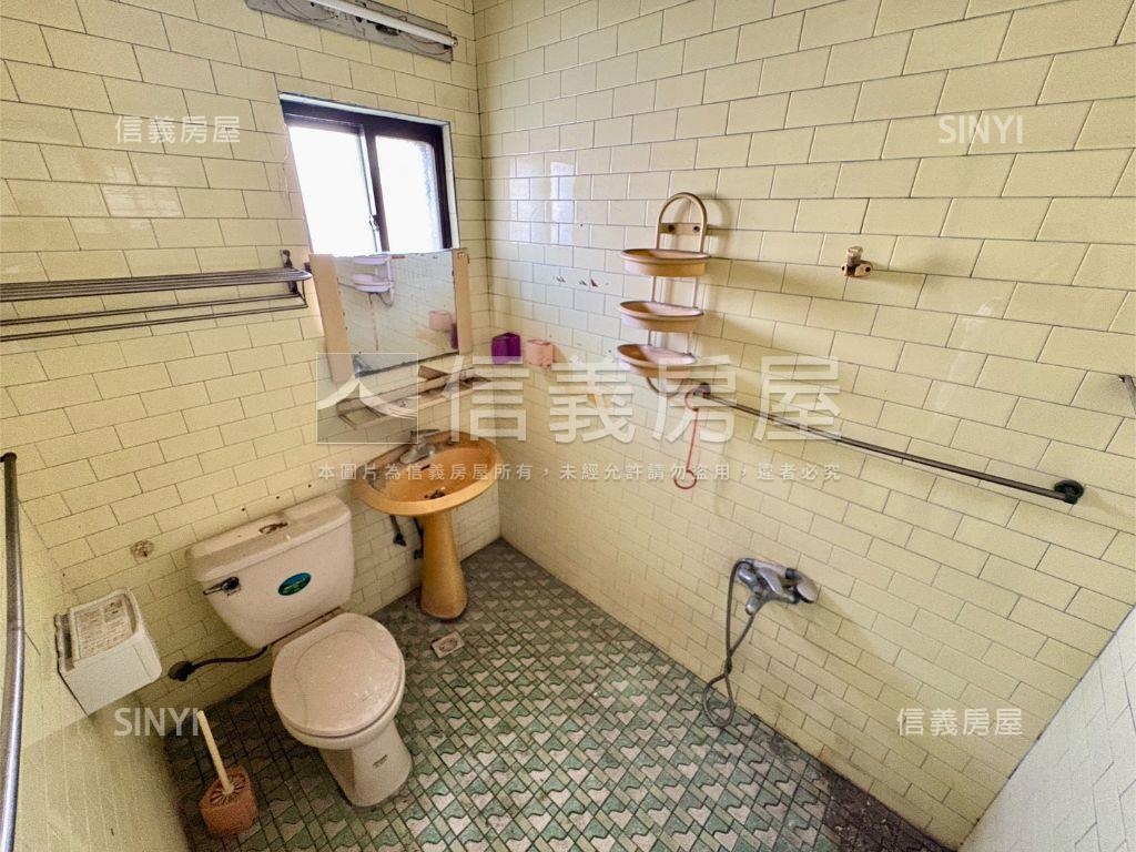 近高雄火車站成家透店房屋室內格局與周邊環境