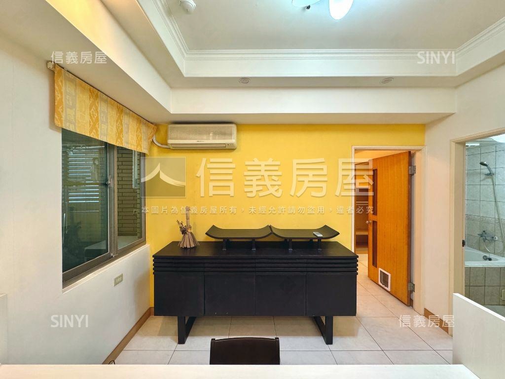 寶成皇家低總兩房房屋室內格局與周邊環境