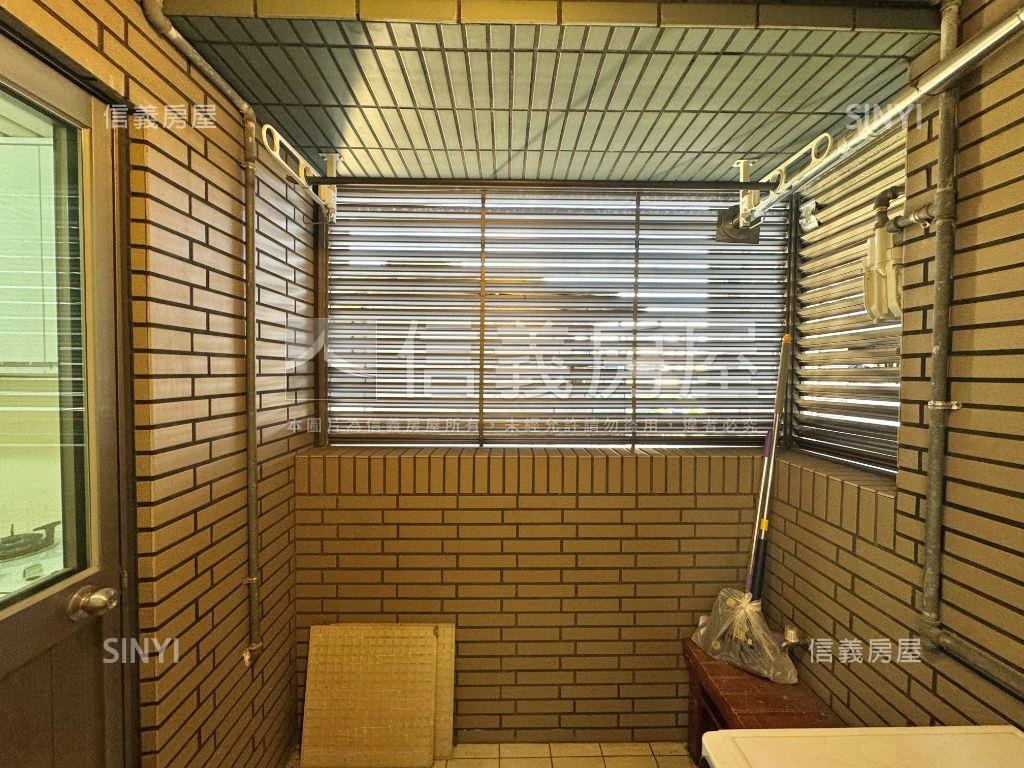 寶成皇家低總兩房房屋室內格局與周邊環境