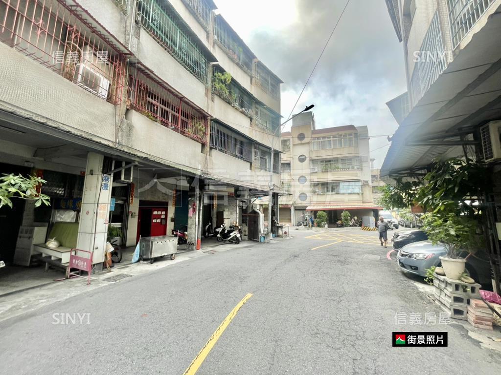 近小港捷運站公寓１樓店面房屋室內格局與周邊環境