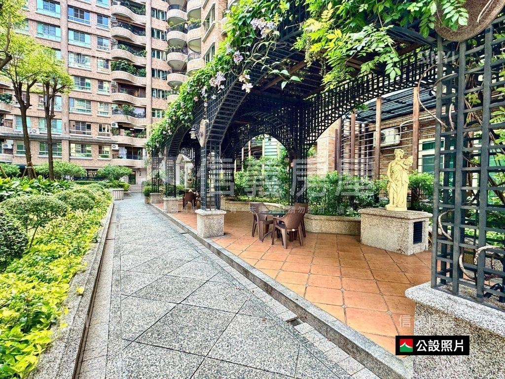 京城之星樹梢珍藏四房平車房屋室內格局與周邊環境