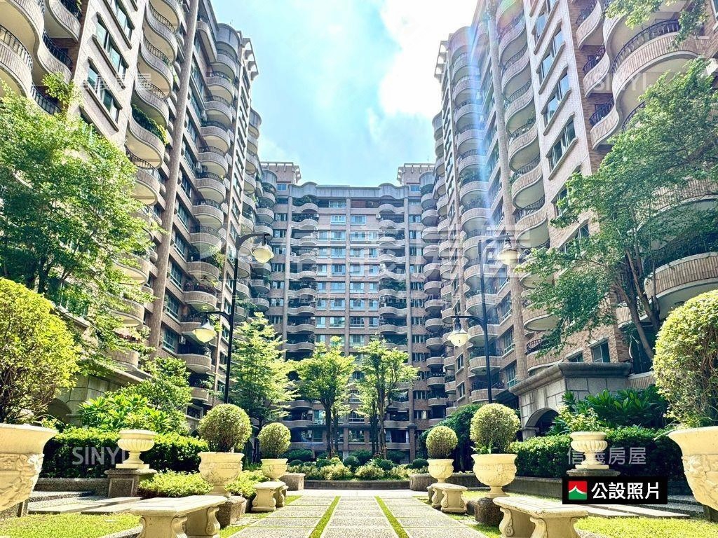 京城之星樹梢珍藏四房平車房屋室內格局與周邊環境