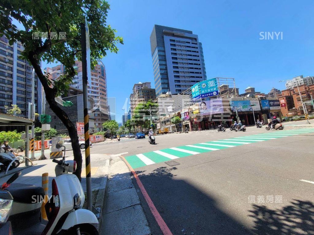 藝文宏銘經典滿租套房房屋室內格局與周邊環境