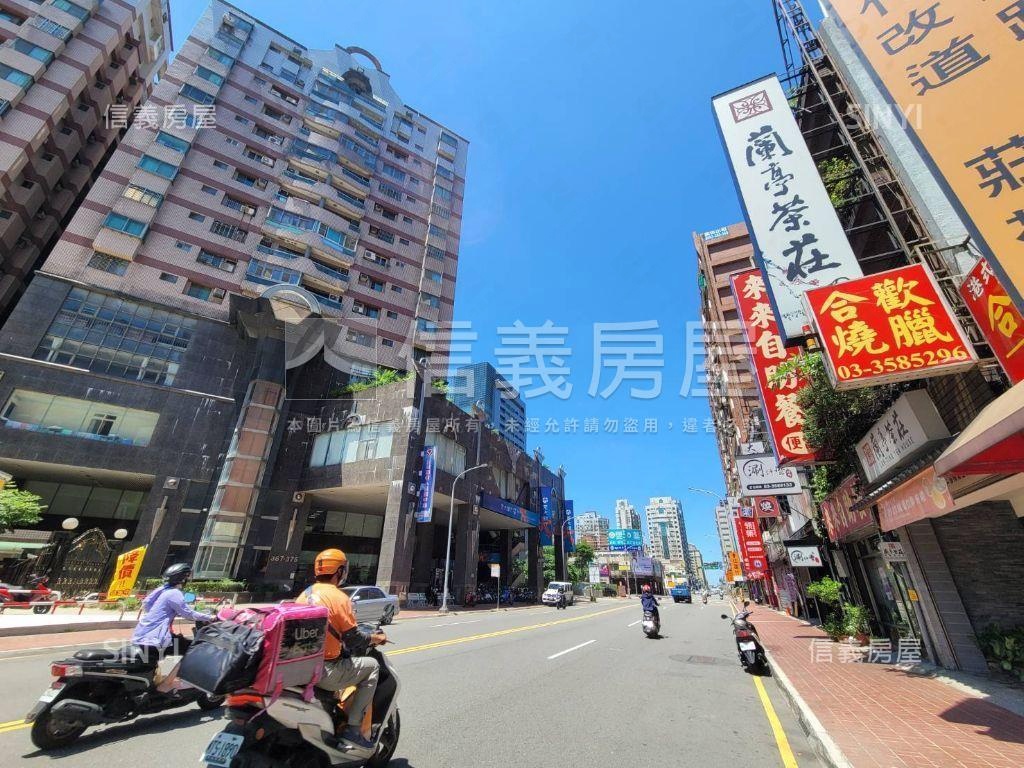 藝文宏銘經典滿租套房房屋室內格局與周邊環境