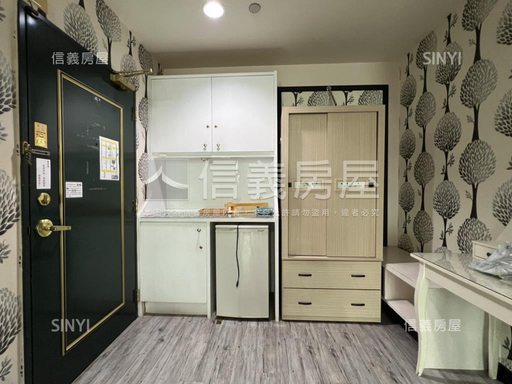 ８５大樓市景大套房房屋室內格局與周邊環境