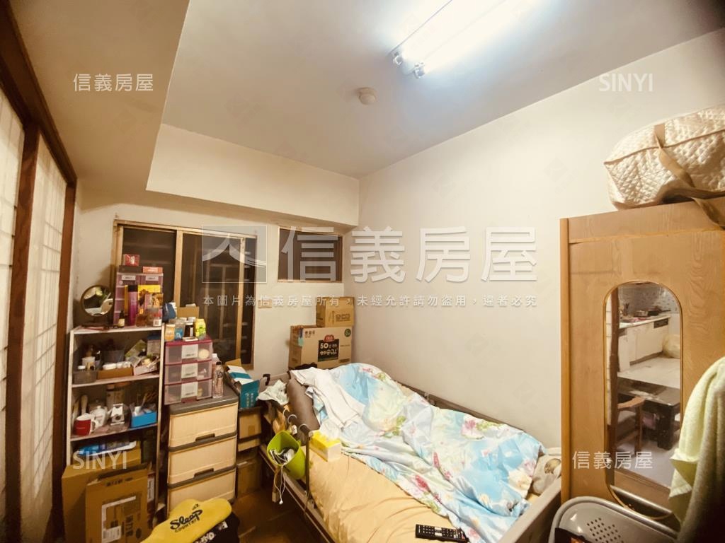 東區德東街三房美居房屋室內格局與周邊環境