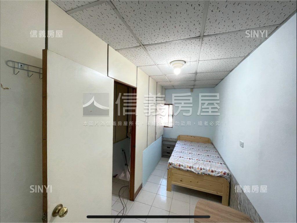 近萬大線方正公寓樓中頂加房屋室內格局與周邊環境