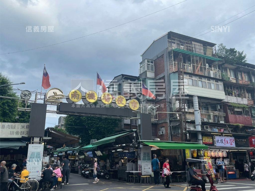 近萬大線方正公寓樓中頂加房屋室內格局與周邊環境